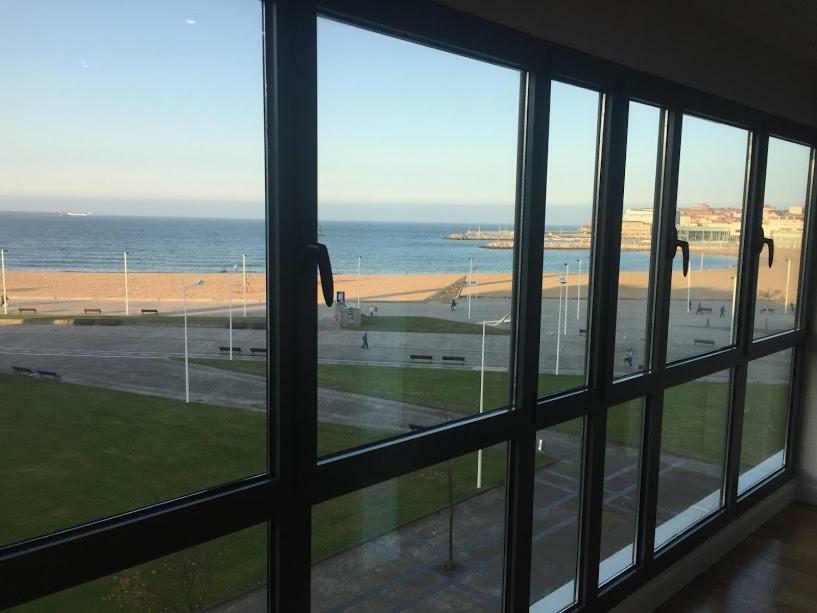 Primera Línea Playa+Parking Gratis Gijón Exterior foto